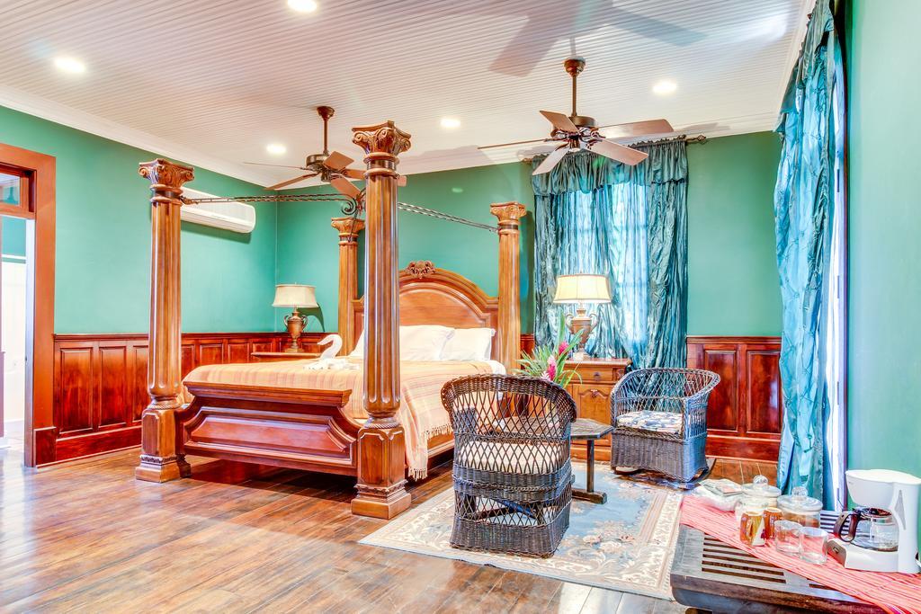 Colonial Suite @ Mahogany Hall 산 이그나시오 외부 사진